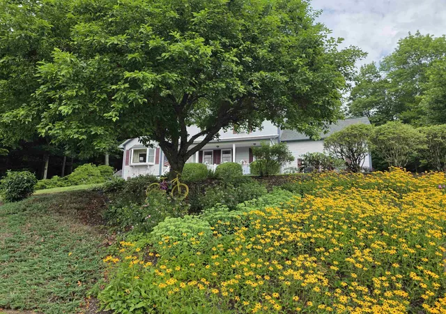 Photo 4 of Single family home for sale at 229 Meadow Wood Ln #6, Saint Johnsbury, VT 05819 | MLS# 5084512 | Listing updated on 2026-08-21