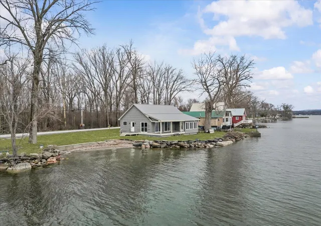 Photo 3 of Single family home for sale at 1223 Hathaway Point Rd, Saint Albans, VT 05478 | MLS# 5084521 | Listing updated on 2026-09-04