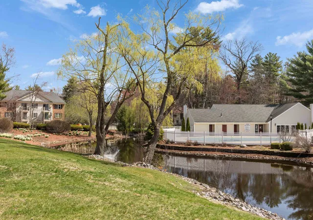 Homes for sale in Manchester, NH | 1 Northbrook Dr #102, Manchester, NH 03102 | MLS# 5084540