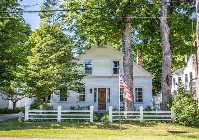 Photo 1 of Single family home for sale at 4 Main St, Hancock, NH 03449 | MLS# 5084549 | Listing updated on 2026-05-27