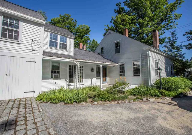 Photo 4 of Single family home for sale at 4 Main St, Hancock, NH 03449 | MLS# 5084549 | Listing updated on 2026-05-27