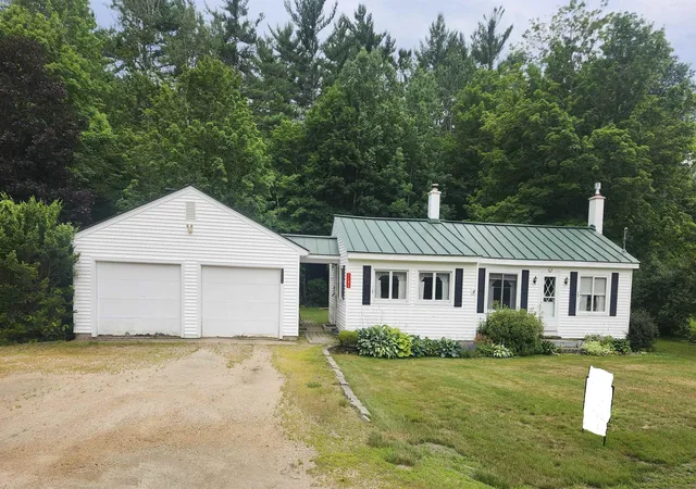 Photo 2 of Single family home for sale at 1191 Us Route 302 Route, Bartlett, NH 03812 | MLS# 5084565 | Listing updated on 2026-09-10