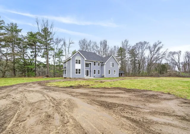 Photo 1 of Single family home for sale at 12 Leclair Dr, Hudson, NH 03051 | MLS# 5084581 | Listing updated on 2026-09-24