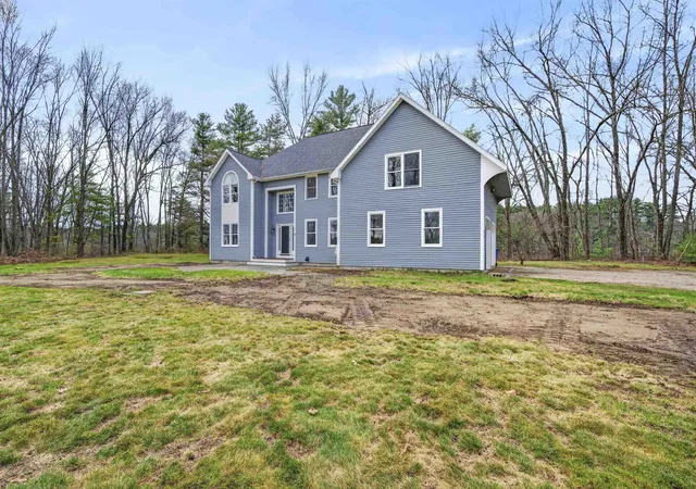 Photo 2 of Single family home for sale at 12 Leclair Dr, Hudson, NH 03051 | MLS# 5084581 | Listing updated on 2026-09-24