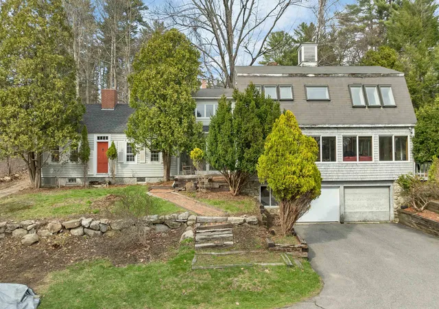 Homes for sale in Tuftonboro, NH | 83 Governor Wentworth Hwy, Tuftonboro, NH 03894 | MLS# 5084751