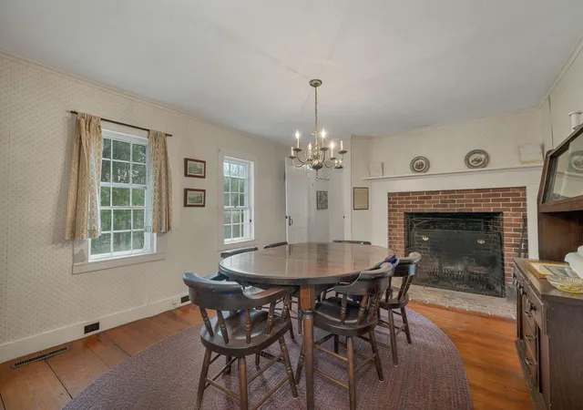 Photo 4 of Single family home for sale at 83 Governor Wentworth Hwy, Tuftonboro, NH 03894 | MLS# 5084751 | Listing updated on 2026-08-17