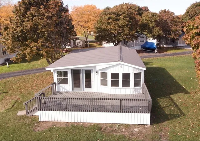 3rd image of 10 Gull Ln, South Hero, VT 05486 | MLS# 5084781