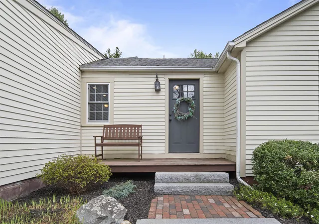 image of 64 Kingston Rd, Exeter, NH 03833 | MLS# 5084800