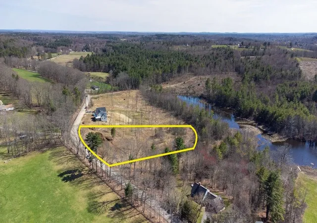 Homes for sale in South Hampton, NH | 51 Locust St, South Hampton, NH 03827 | MLS# 5084865