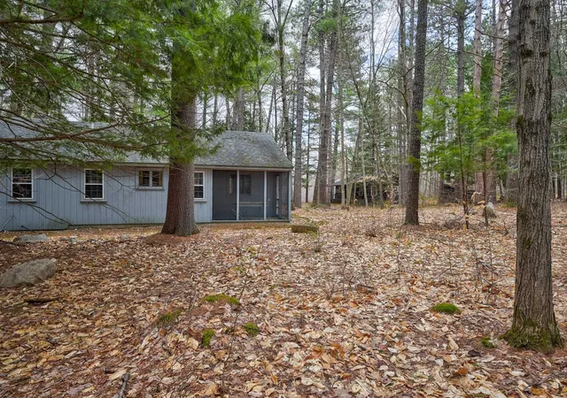 Photo 3 of Single family home for sale at 2500 West Side Rd, North Conway, NH 03860 | MLS# 5084891 | Listing updated on 2026-09-18