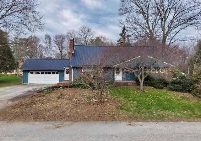 Homes for sale in Plymouth, NH | 1 Langdon Park Rd, Plymouth, NH 03264 | MLS# 5084999