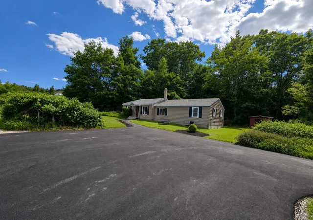 Photo 1 of Land for sale at 192 Londonderry Turnpike, Hooksett, NH 03106 | MLS# 5085027 | Listing updated on 2026-07-29