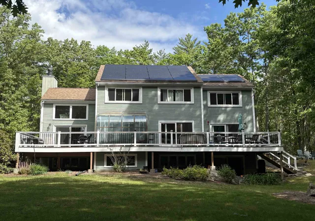 Photo 2 of Single family home for sale at 37 Standish Wy, Amherst, NH 03031 | MLS# 5085085 | Listing updated on 2026-07-25