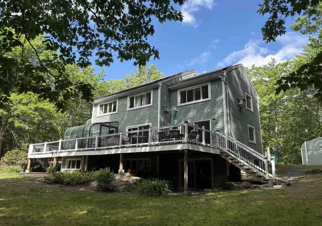 Photo 3 of Single family home for sale at 37 Standish Wy, Amherst, NH 03031 | MLS# 5085085 | Listing updated on 2026-07-25