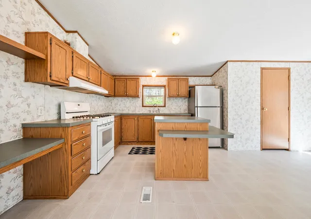 2nd image of 26 Firelite Rd, Conway, NH 03818 | MLS# 5085106