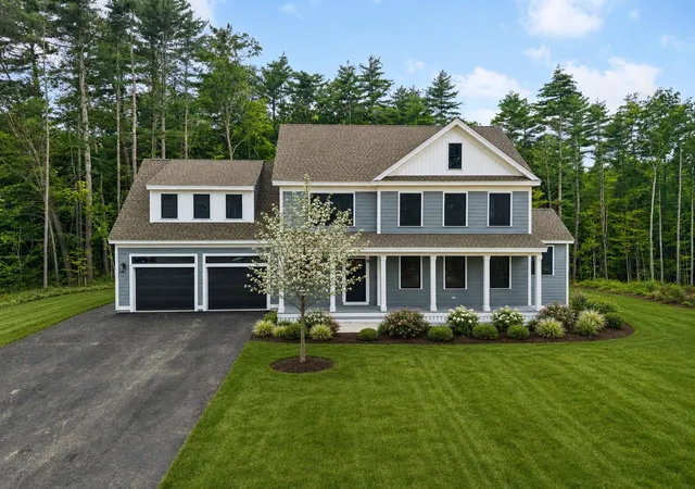 Photo 1 of Single family home for sale at 19 Colby Ln, Greenland, NH 03840 | MLS# 5085109 | Listing updated on 2026-08-28