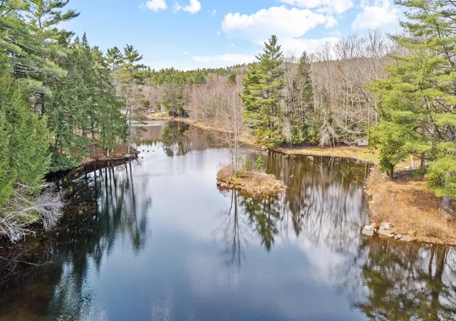 Homes for sale in Webster, NH | 30 Centennial Dr, Webster, NH 03303 | MLS# 5085155