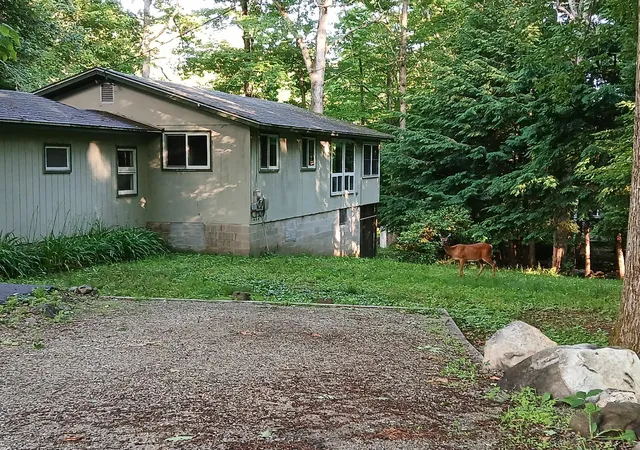 Homes for sale in Webster, NH | 30 Centennial Dr, Webster, NH 03303 | MLS# 5085155