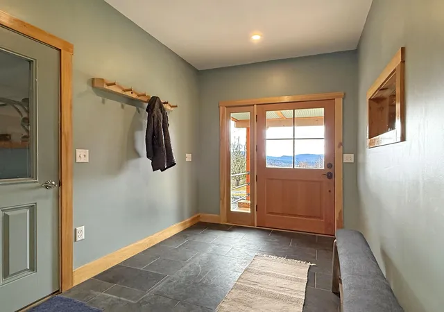 4th image of 1655 Lincoln Gap Rd, Lincoln, VT 05443 | MLS# 5085194