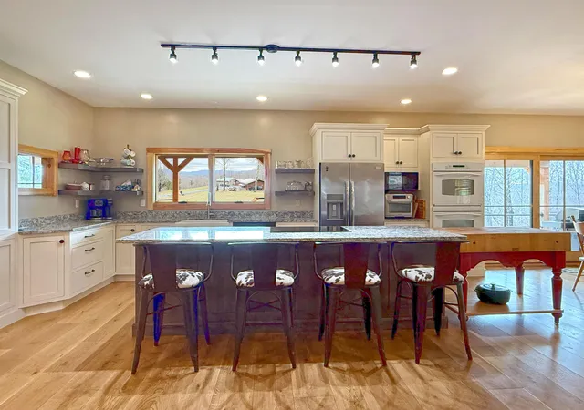 Photo 4 of Single family home for sale at 1655 Lincoln Gap Rd, Lincoln, VT 05443 | MLS# 5085194 | Listing updated on 2026-09-11