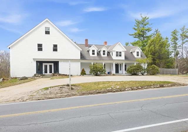 Photo 4 of Sale Pending at 3 Elm Hill Rd, Peterborough, NH 03458 | MLS# 5085198 | Listing updated on 2026-09-03