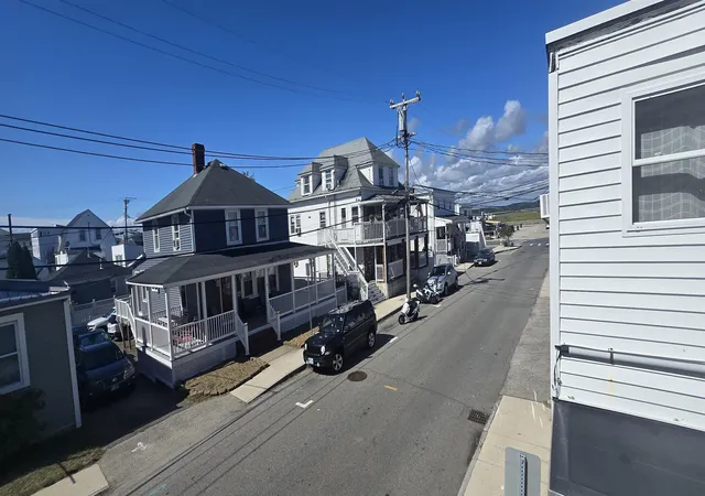 Homes for sale in Hampton, NH | 12 G St, Hampton, NH 03842 | MLS# 5085225