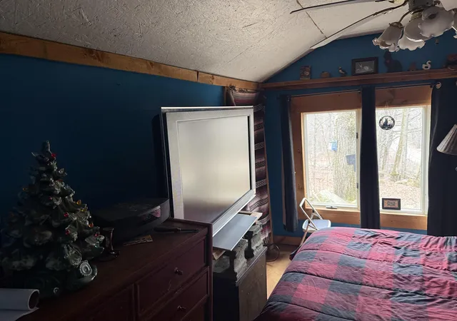 Homes for sale in New Hampton, NH | 386 Straits Rd, New Hampton, NH 03256 | MLS# 5085257