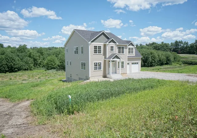 Homes for sale in Derry, NH | 78 Island Pond Rd, Derry, NH 03038 | MLS# 5085284