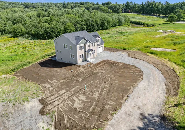 4th image of 78 Island Pond Rd, Derry, NH 03038 | MLS# 5085284