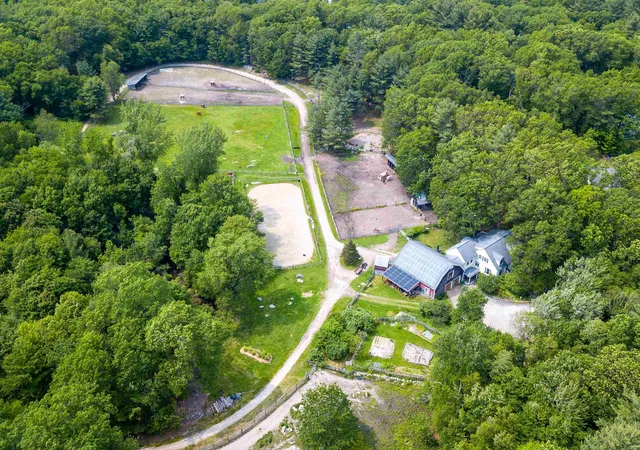 1st image of 225 Lowell Rd, Carlisle, MA 01741 | MLS# 5085290