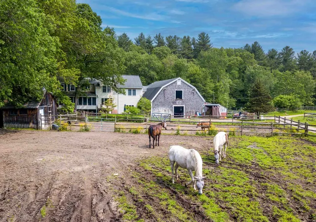 4th image of 225 Lowell Rd, Carlisle, MA 01741 | MLS# 5085290