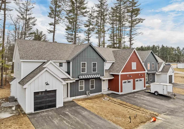 3rd image of 17-D Mustang Dr #END UNIT-D, Litchfield, NH 03052 | MLS# 5085337