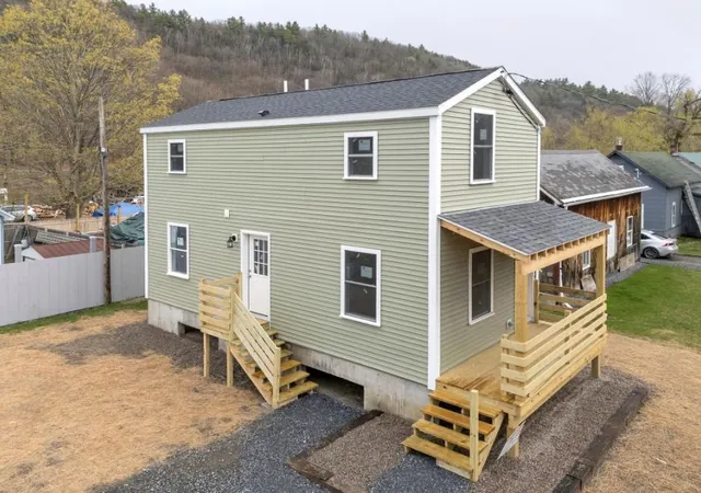 1st image of 29 National St, Windsor, VT 05089 | MLS# 5085358
