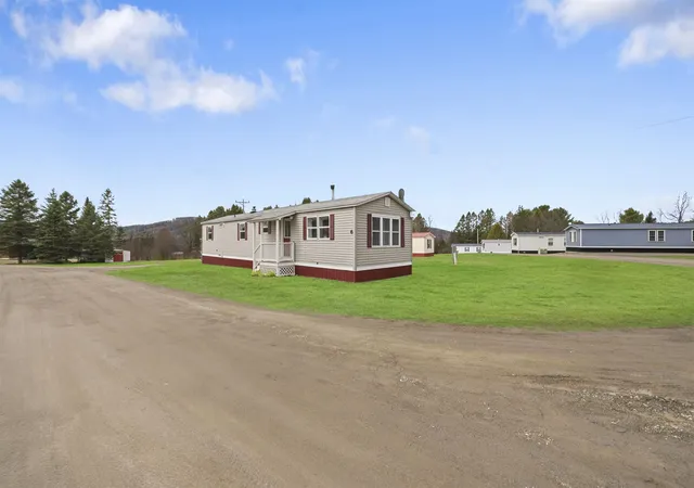 4th image of 6 Darwin Dr, Stewartstown, NH 03576 | MLS# 5085455