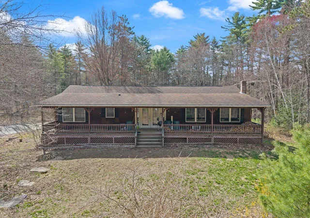 Homes for sale in Wolfeboro, NH | 41 Friar Tuck Wy, Wolfeboro, NH 03894 | MLS# 5085476