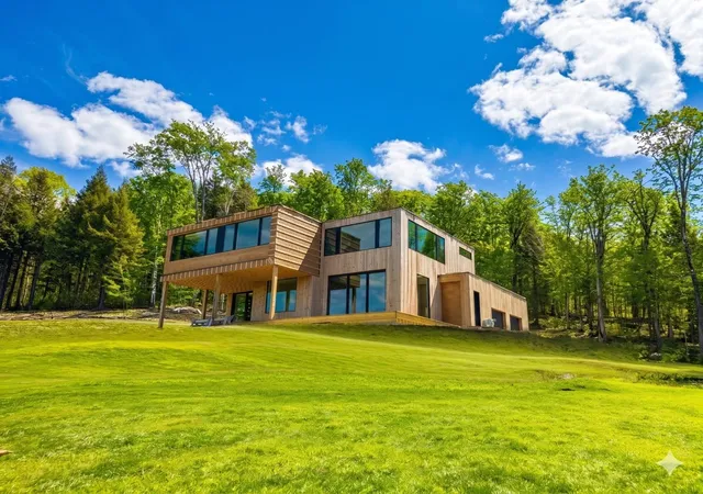 Homes for sale in Winhall, VT | 59 Garden Loop Rd, Winhall, VT 05340 | MLS# 5085635