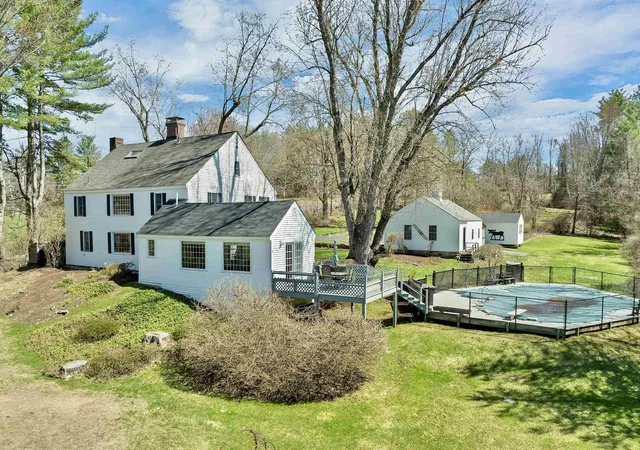 3rd image of 247 Meredith Center Rd, Meredith, NH 03253 | MLS# 5085666