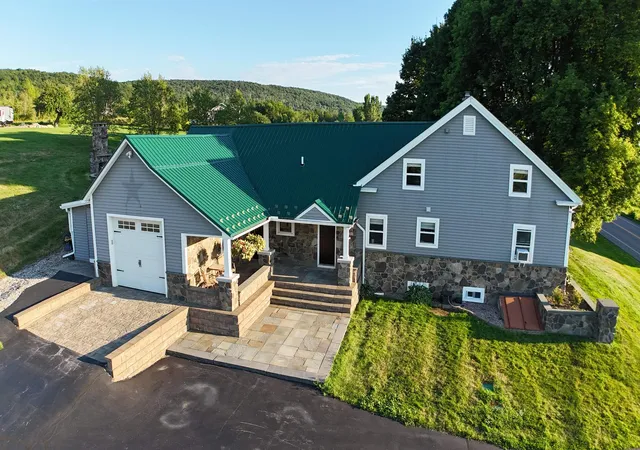 Photo 3 of Single family home for sale at 1984 Sheldon Rd, Saint Albans, VT 05478 | MLS# 5085678 | Listing updated on 2026-08-20