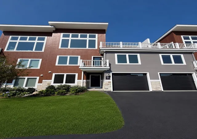 Homes for sale in Laconia, NH | 36 Vantage Point Dr #2, Laconia, NH 03246 | MLS# 5085688