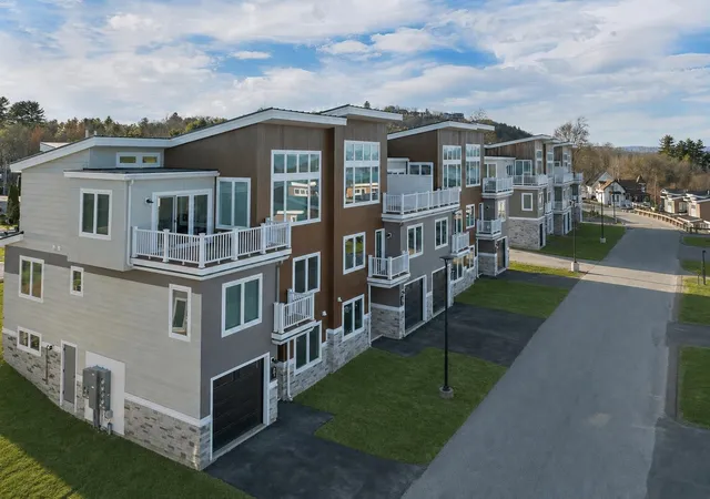 Homes for sale in Laconia, NH | 36 Vantage Point Dr #2, Laconia, NH 03246 | MLS# 5085688