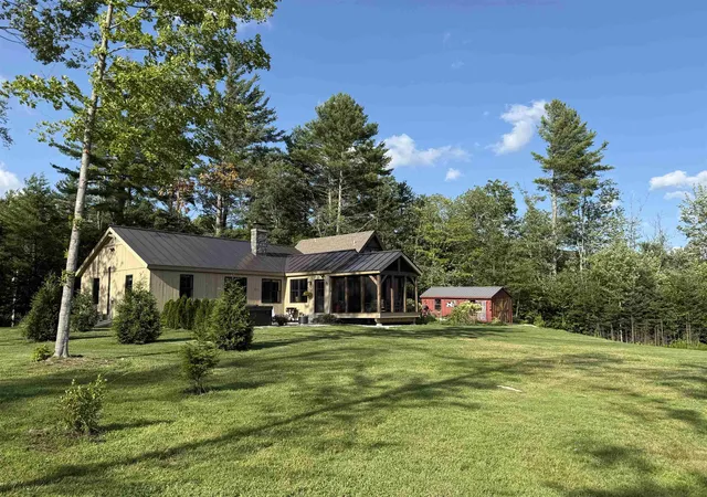 Single family home for sale at 177 Old Tavern Rd, Weston, VT 05161 | MLS# 5085745