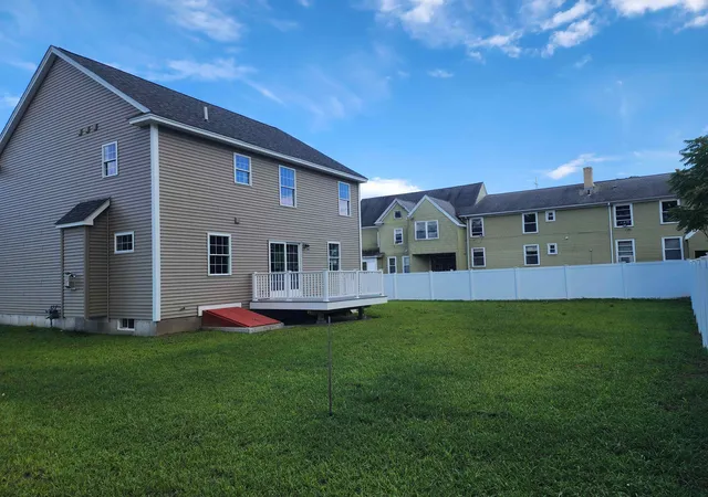 3rd image of 21 Library St, Hudson, NH 03051 | MLS# 5085813