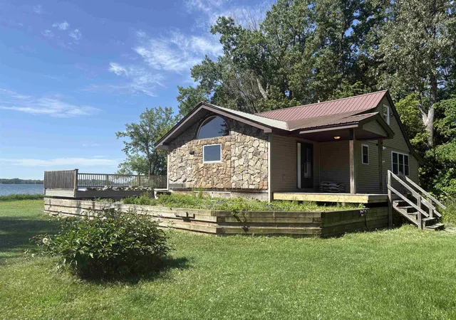 1st image of 352 Canal Ln, North Hero, VT 05474 | MLS# 5085829