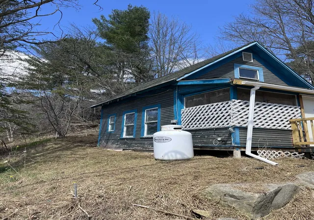 Photo 3 of Single family home for sale at 76 Water St, Barton, VT 05822 | MLS# 5085847 | Listing updated on 2026-09-18