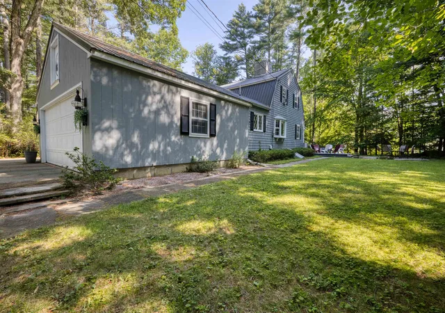 4th image of 11 Robin Acres Dr, Wolfeboro, NH 03894 | MLS# 5085895