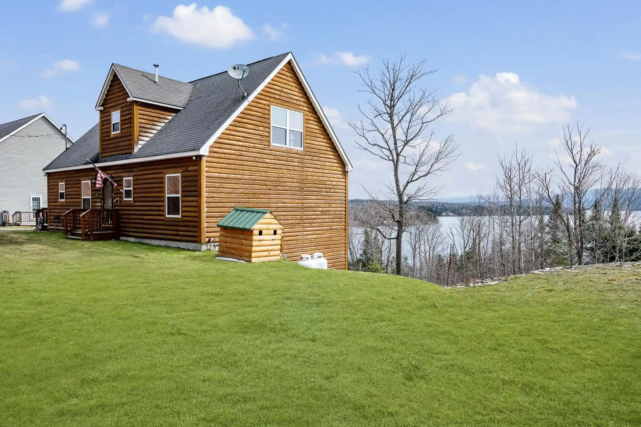 Photo 1 of Single family home for sale at 126 Maple Mountain Rd, Pittsburg, NH 03592 | MLS# 5085900 | Listing updated on 2026-10-17