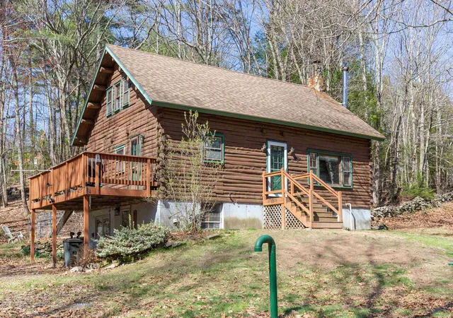 Homes for sale in Chester, NH | 519 Candia Rd, Chester, NH 03036 | MLS# 5085913