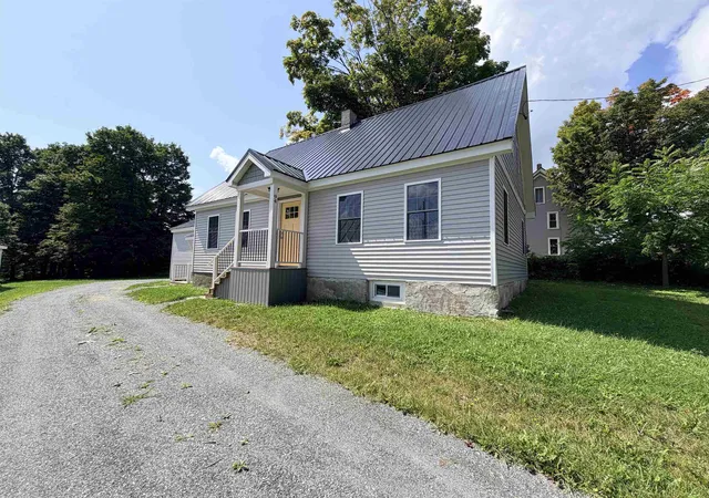 Photo 2 of Single family home for sale at 94 Brainerd St, Danville, VT 05828 | MLS# 5085959 | Listing updated on 2026-09-09