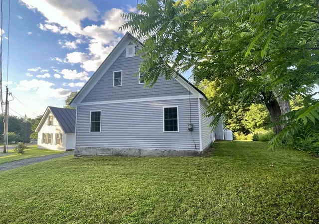 Photo 3 of Single family home for sale at 94 Brainerd St, Danville, VT 05828 | MLS# 5085959 | Listing updated on 2026-09-09