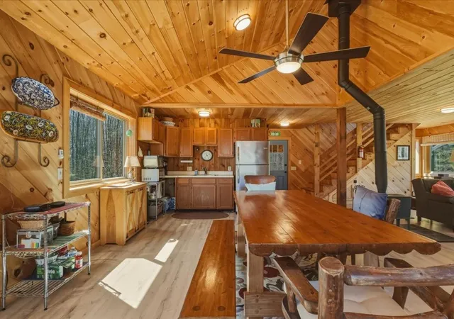 4th image of 1233 Blockhouse Point Rd, North Hero, VT 05474 | MLS# 5085966